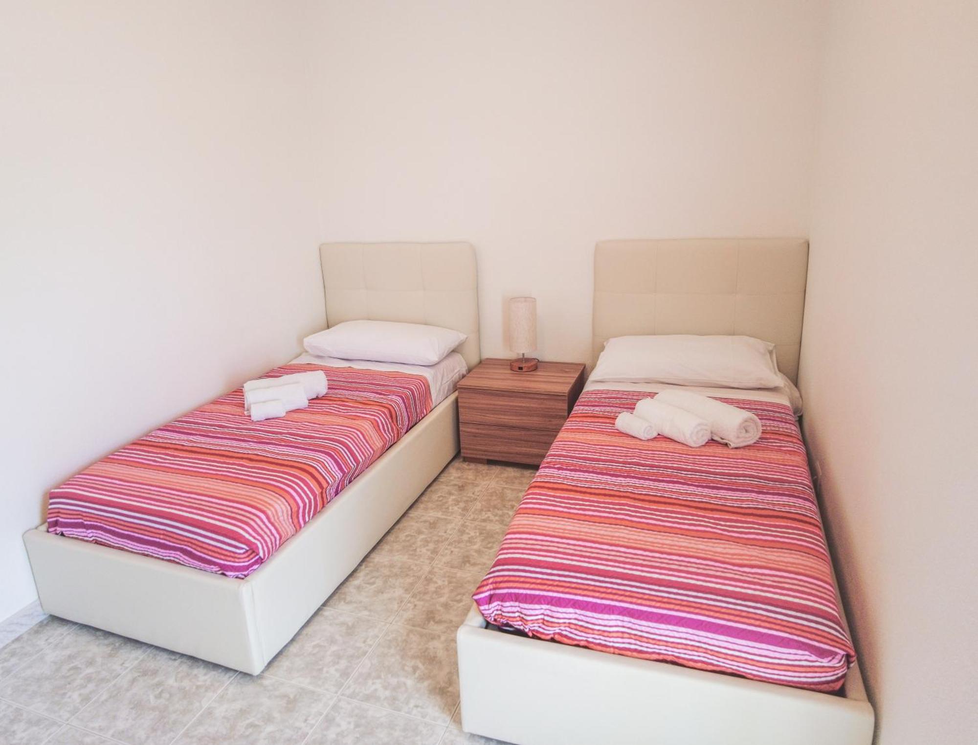 Budget Beds Alguer Exterior foto